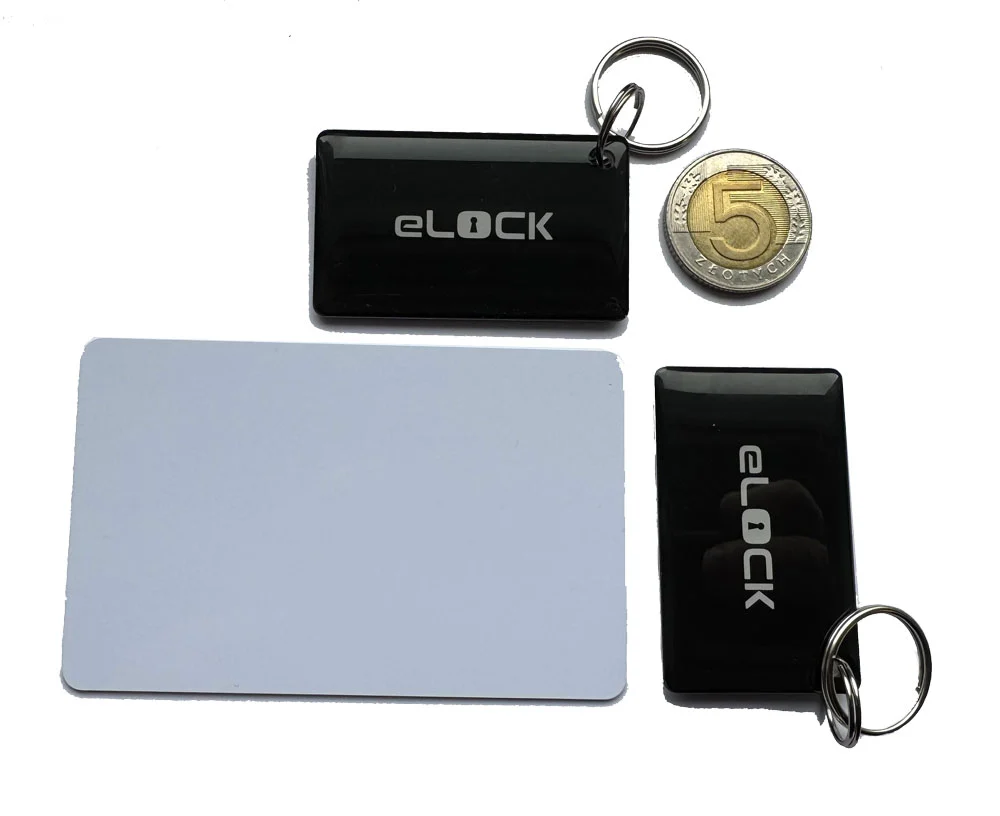 Porównanie wielkości - karta / breloczek